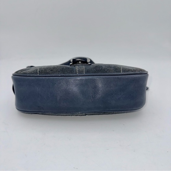 Coach Vintage women’s Soho buckle mini baguette shoulder bag blue suede leather - Picture 5 of 9